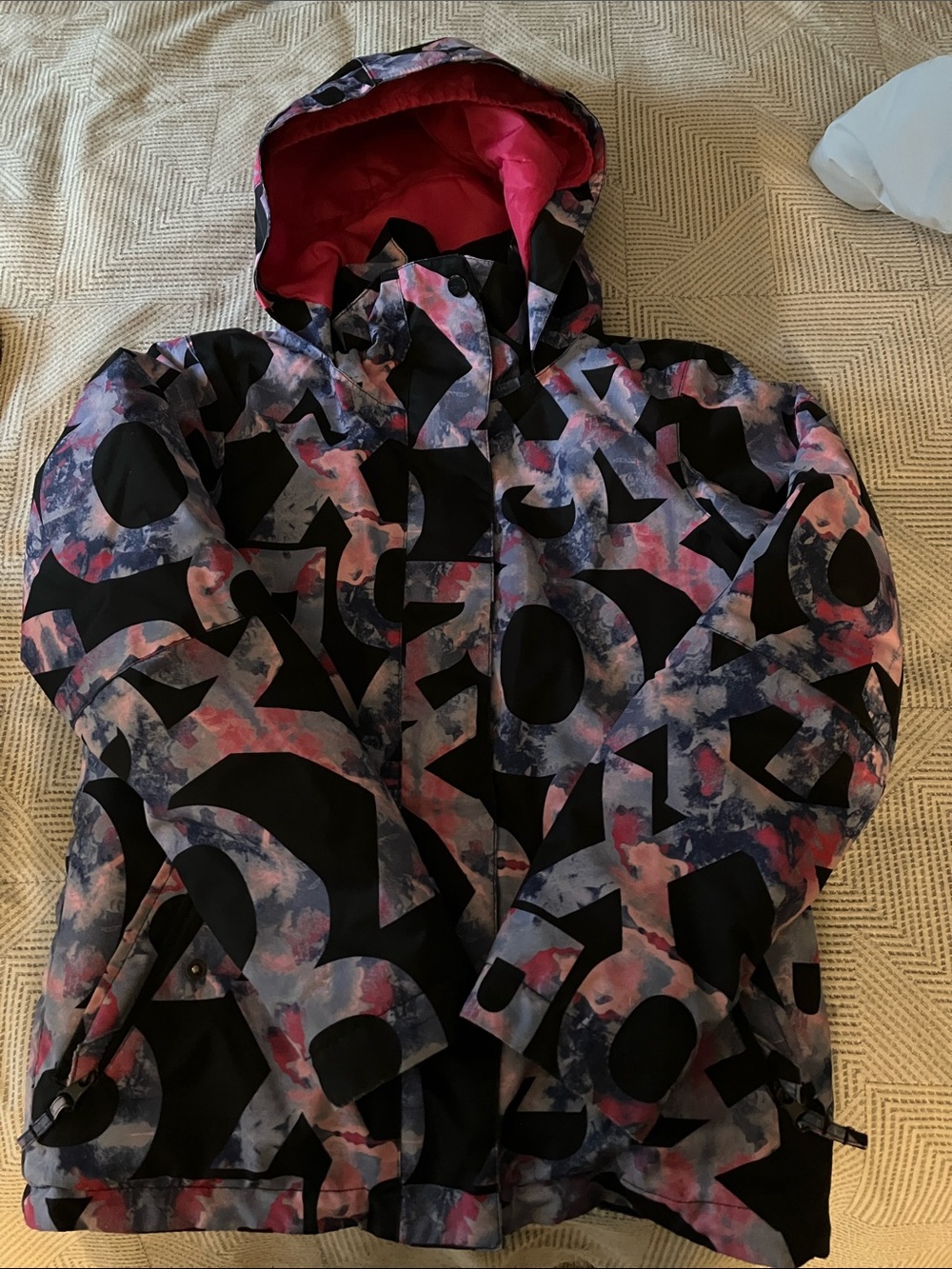 Roxy Kids Hooded Puffer Jacket in Pink, Black & Blue Abstract Print